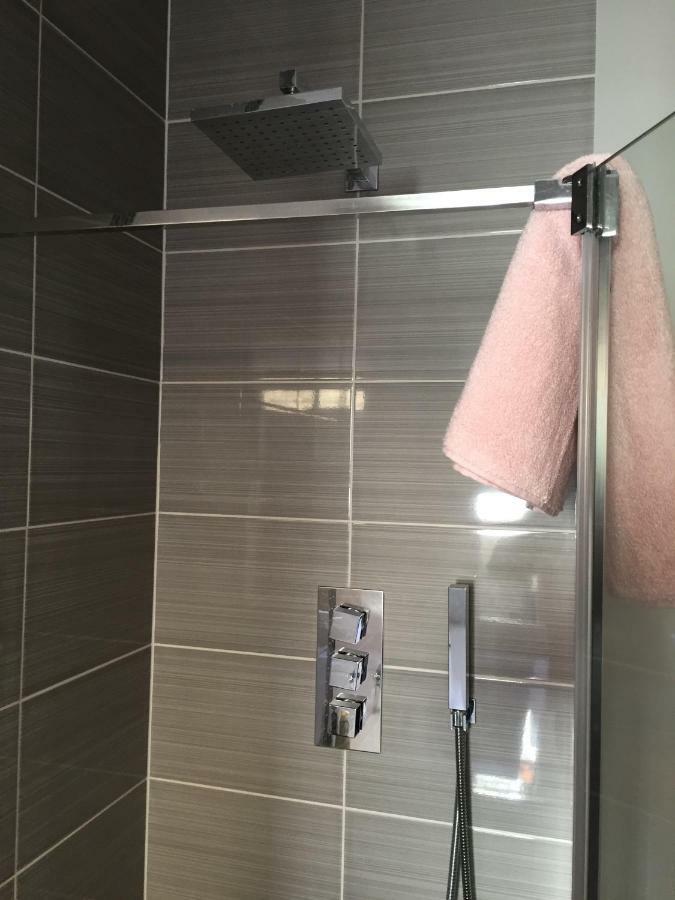 Apartament Stunning 2 Bed Flat Shepherds Bush Londyn Zewnętrze zdjęcie